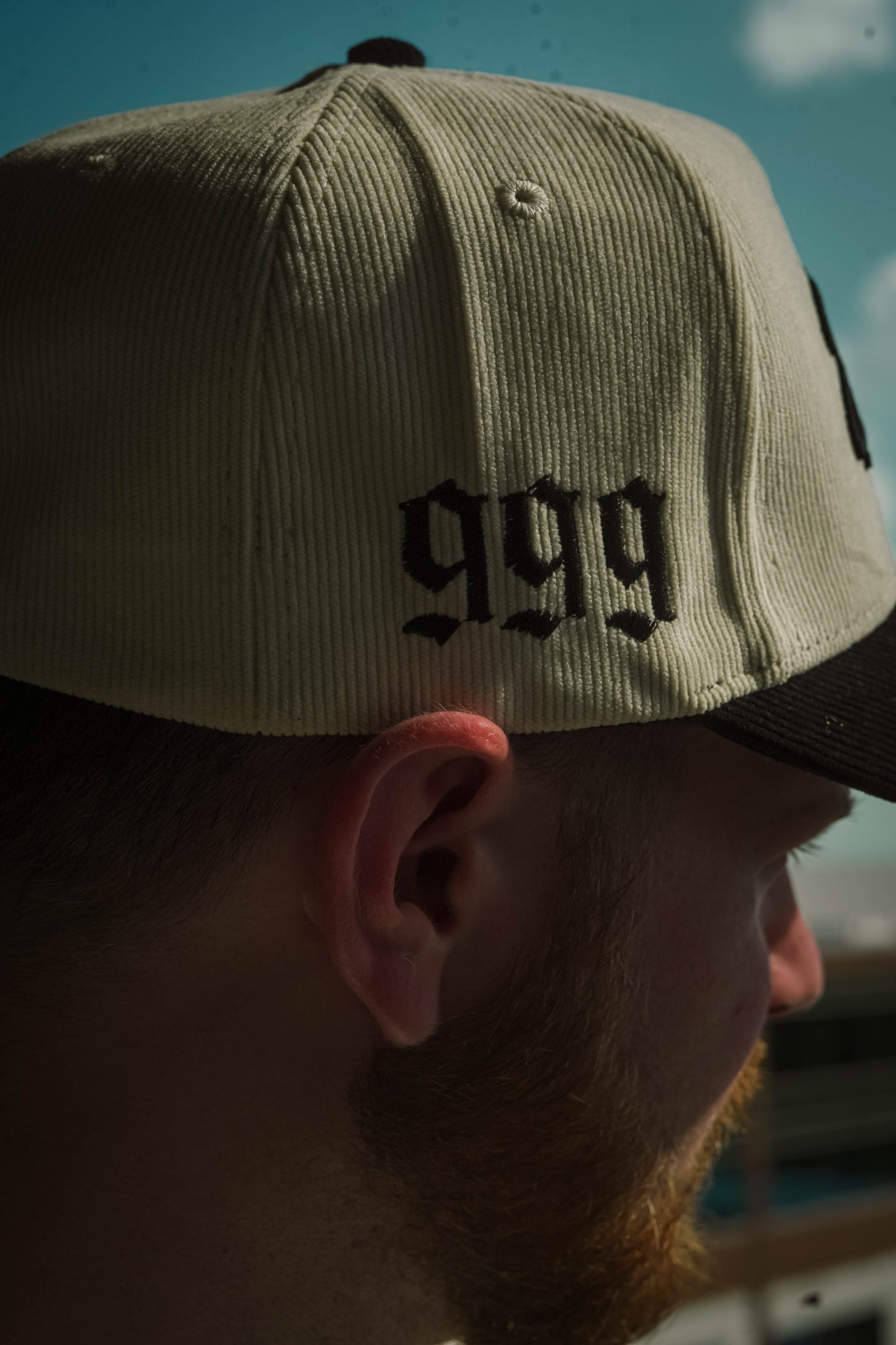 SIGNATURE HAT DBD
