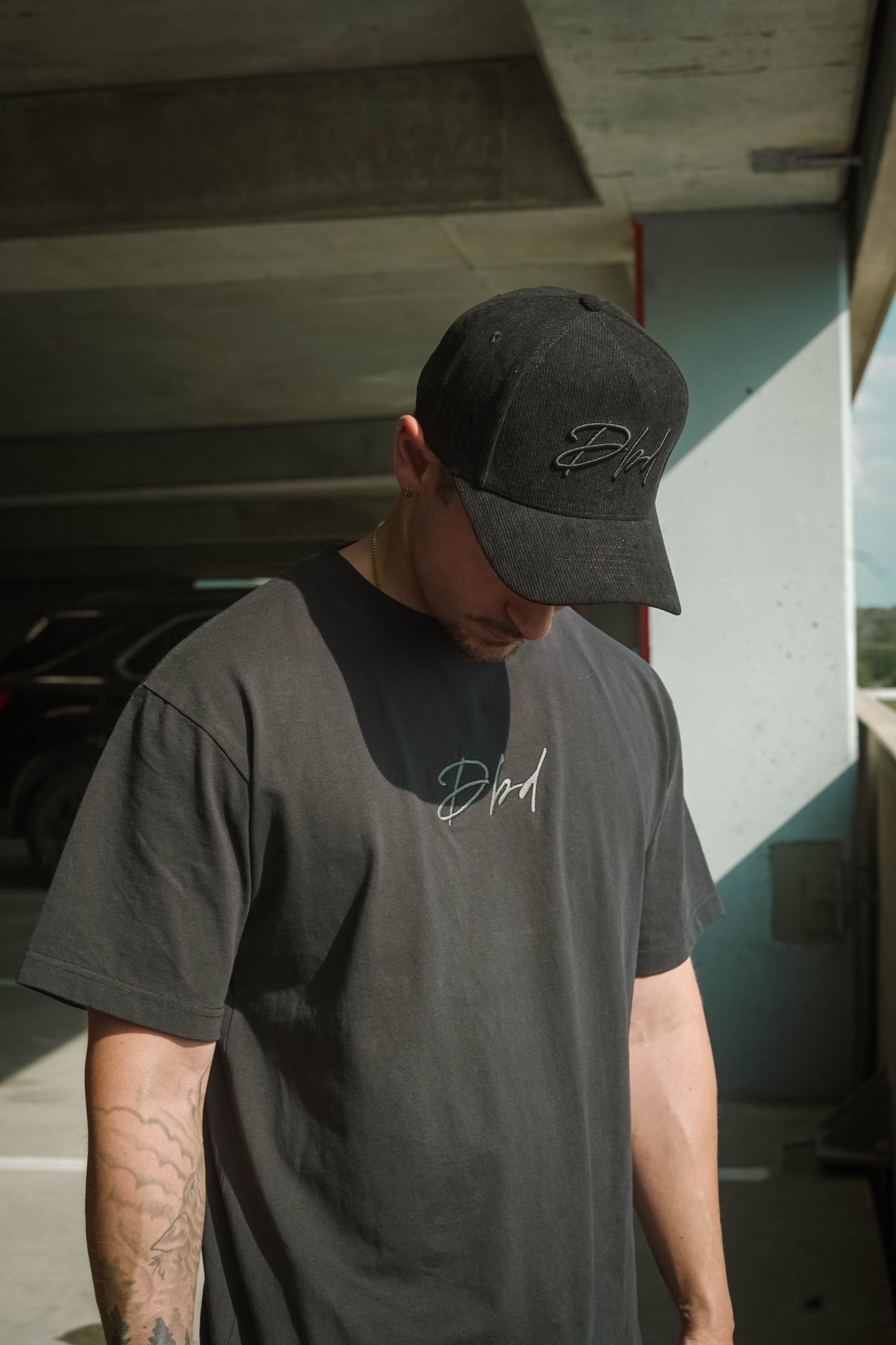 DBD SIGNATURE TEE