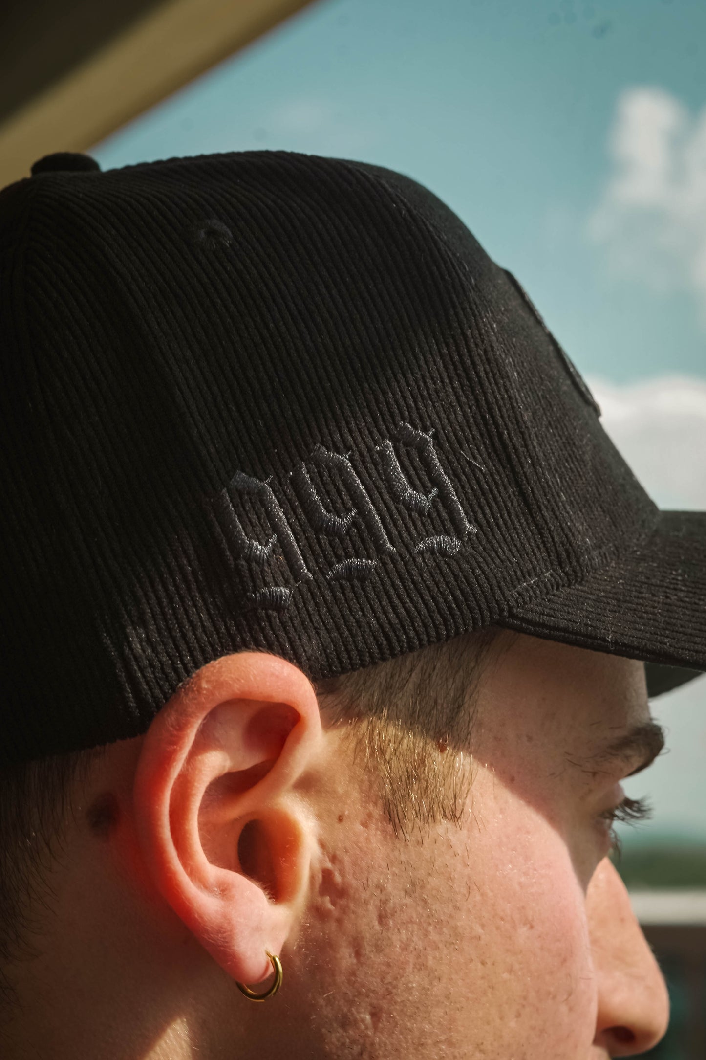 SIGNATURE HAT DBD