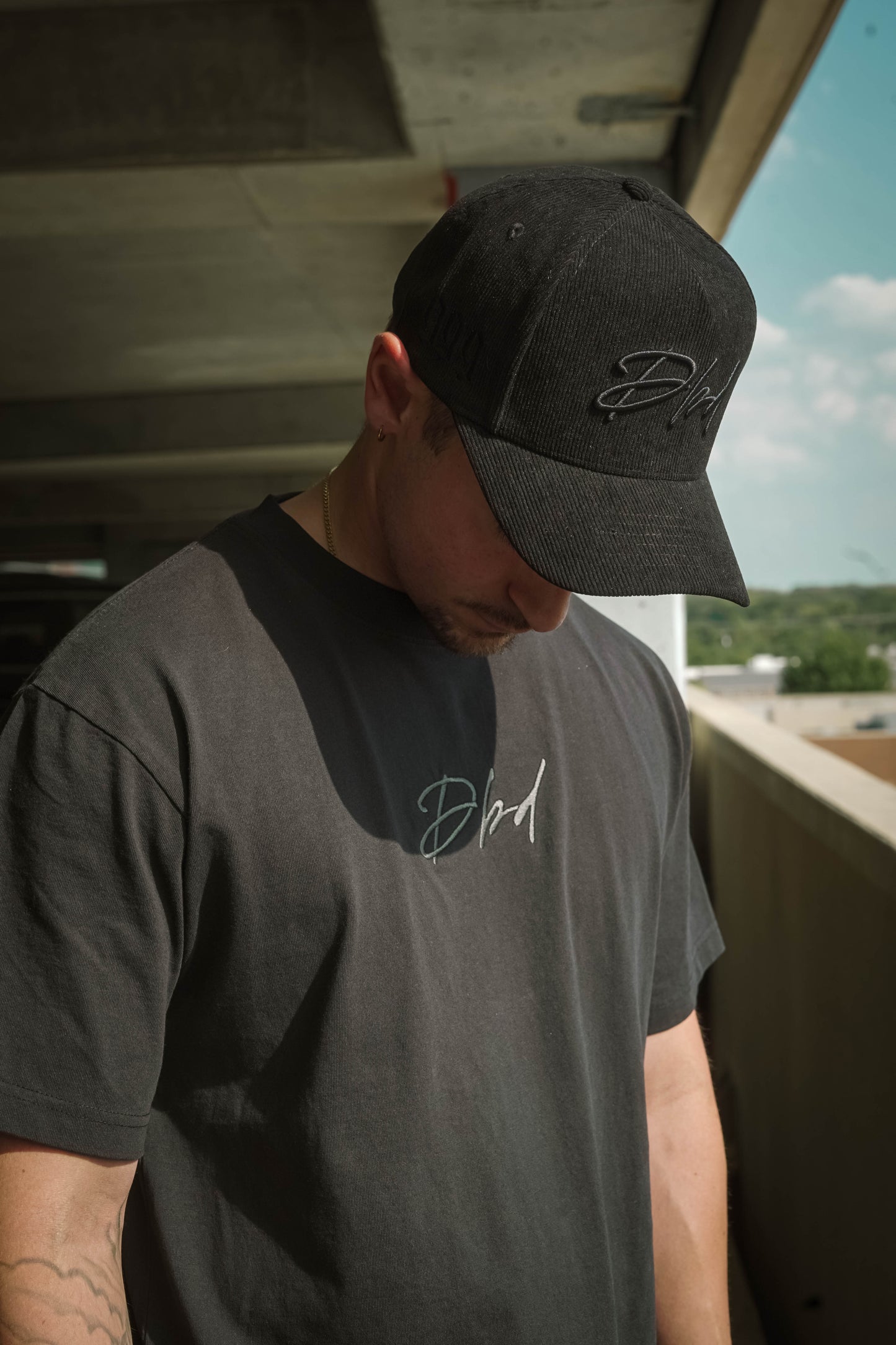 SIGNATURE HAT DBD
